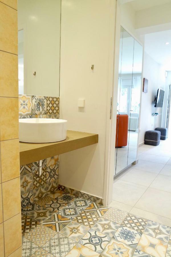 Design Apartment In The City Of Athén Kültér fotó