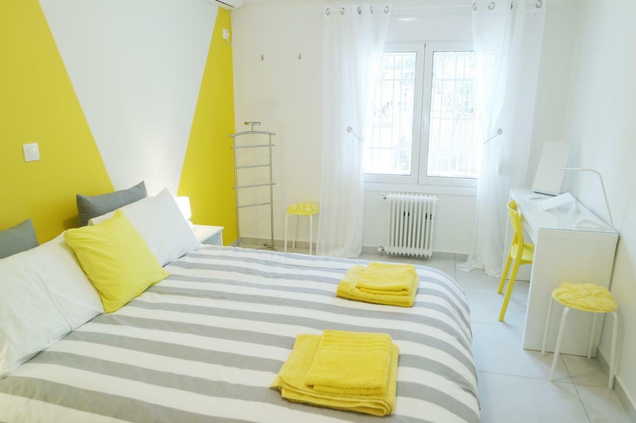Design Apartment In The City Of Athén Kültér fotó